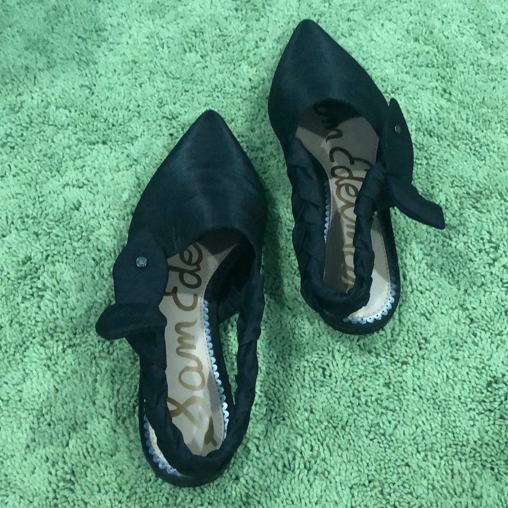 Black pointed toe Sam Edelman flats
